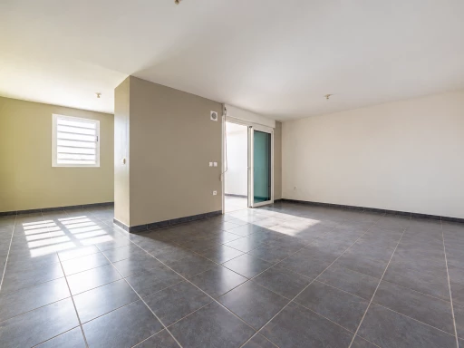 SAINT LEU (FRONT DE MER) -  APPARTEMENT T3 AVEC 2 PLACES DE PARKING