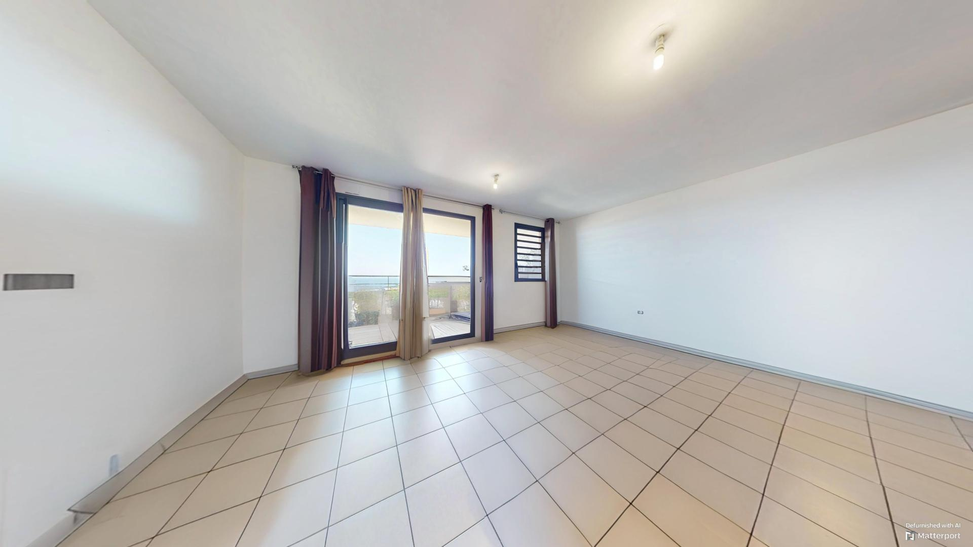 APPARTEMENT T4-5 VUE MER/2 PARKINGS - SAINT DENIS (MONTGAILLARD)