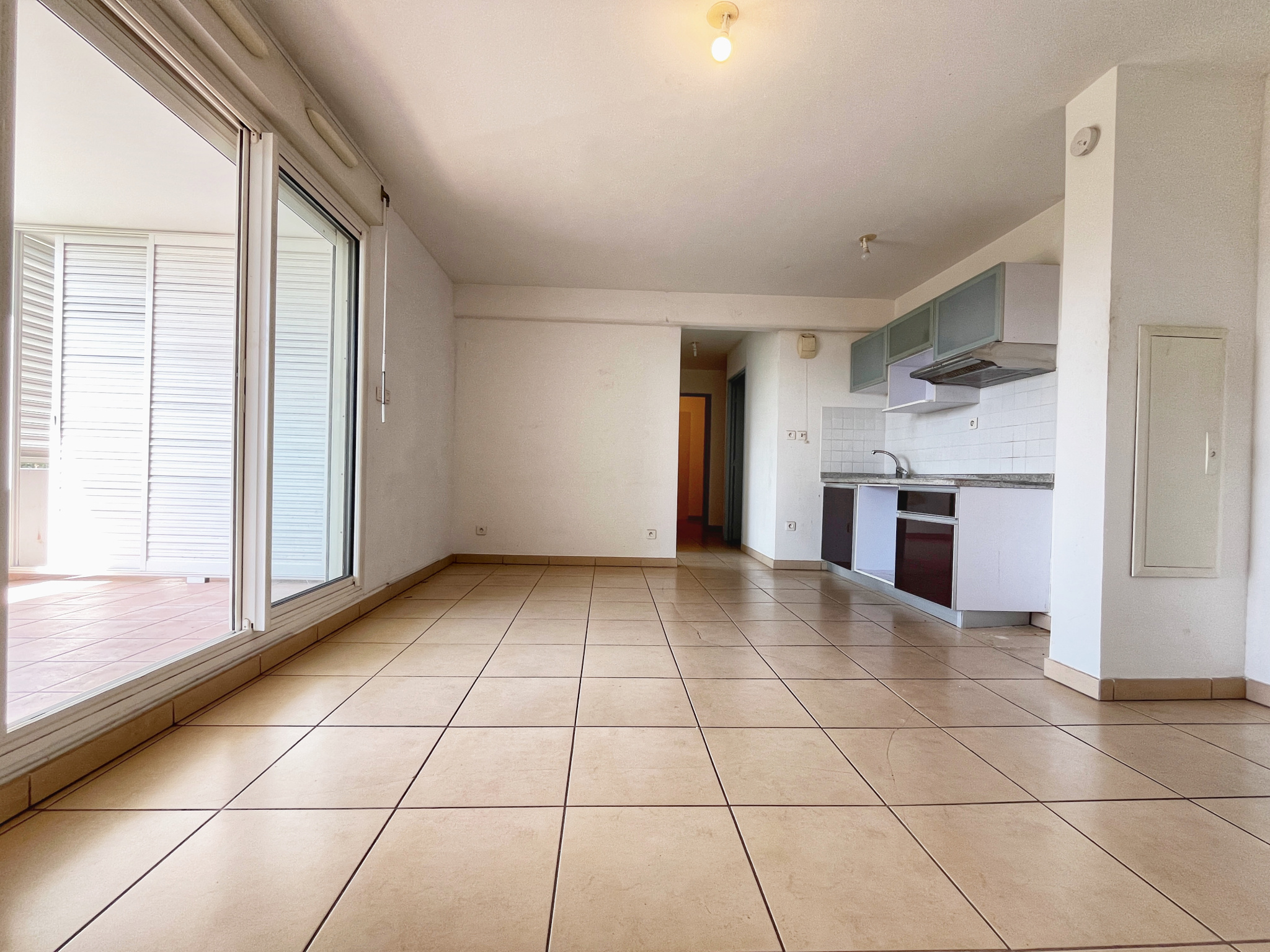 ST DENIS (MONTGAILLARD) - T2 LIBRE VUE MER