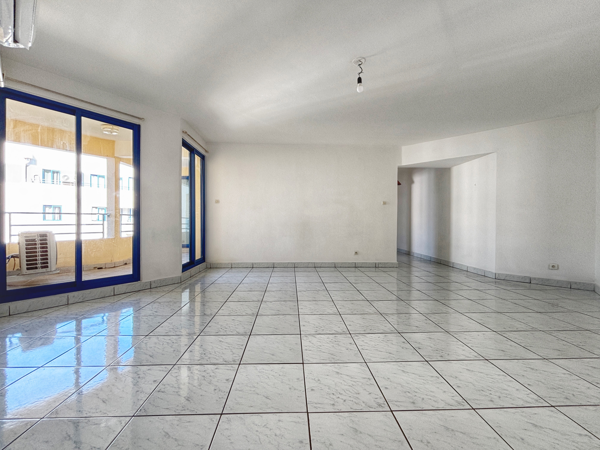 SAINT DENIS - APPARTEMENT T2 LIBRE (Résidence ARCADINE)
