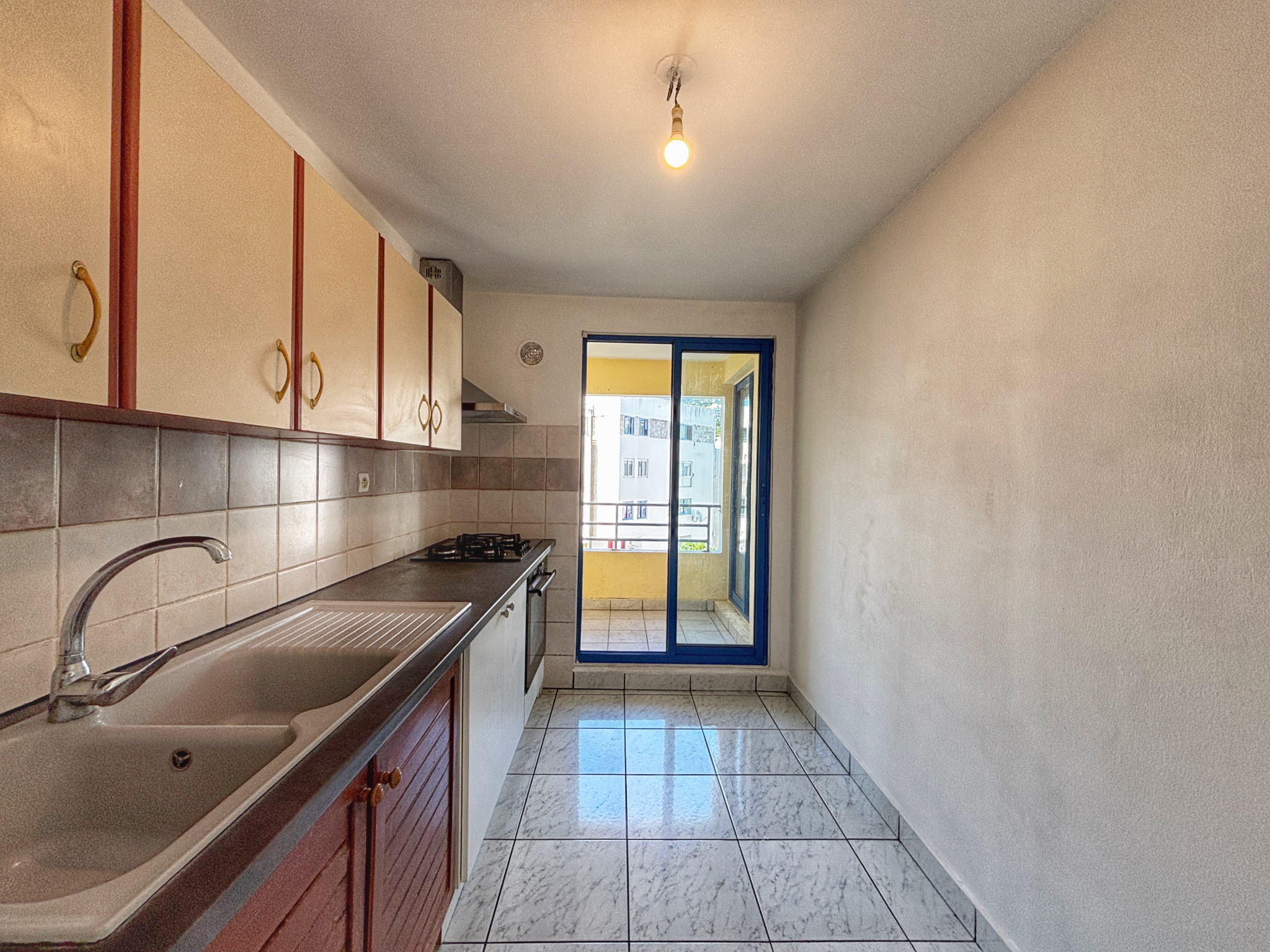 SAINT DENIS - APPARTEMENT T2 LIBRE (Résidence ARCADINE)