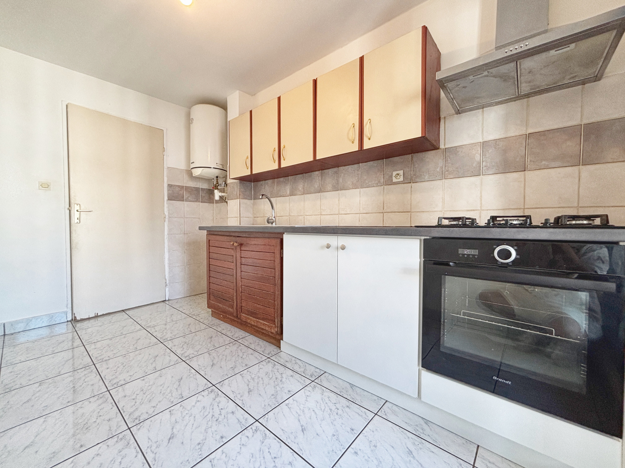 SAINT DENIS - APPARTEMENT T2 LIBRE (Résidence ARCADINE)