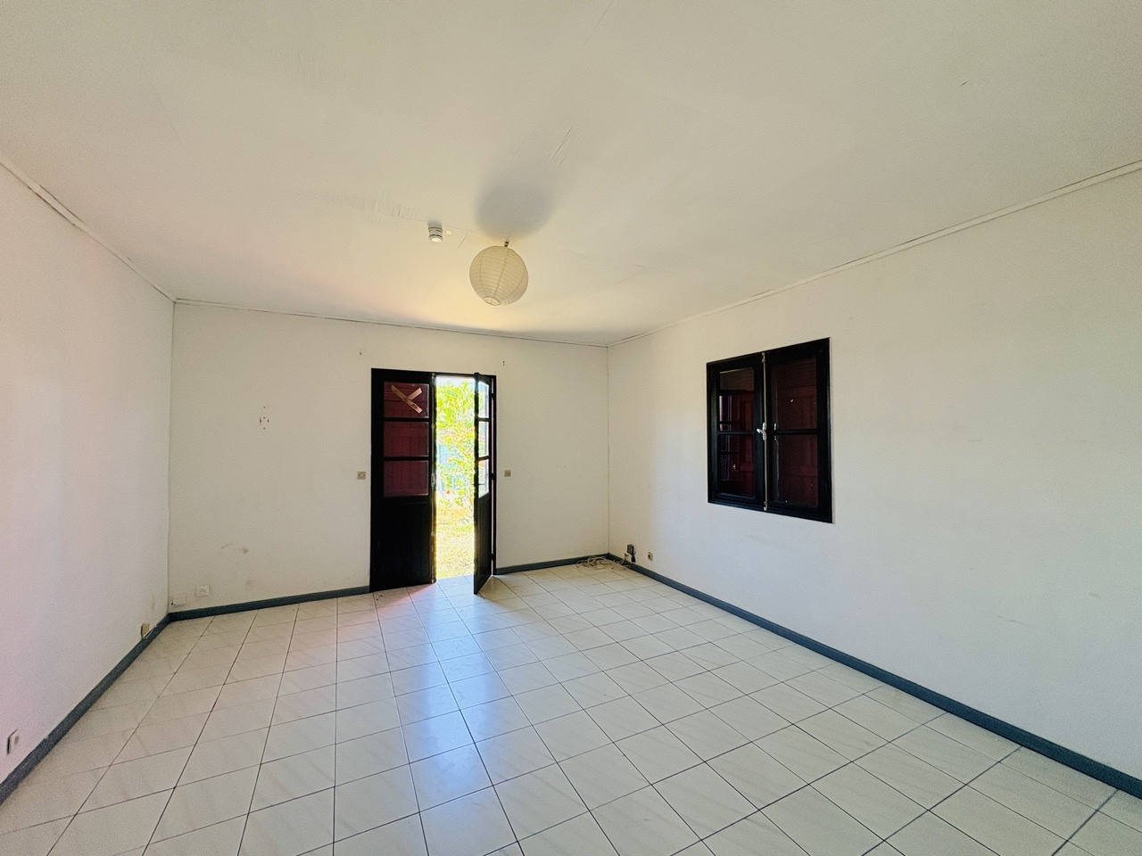 LE PORT CENTRE (LA REUNION) - RARE SUR SECTEUR MAISON T4