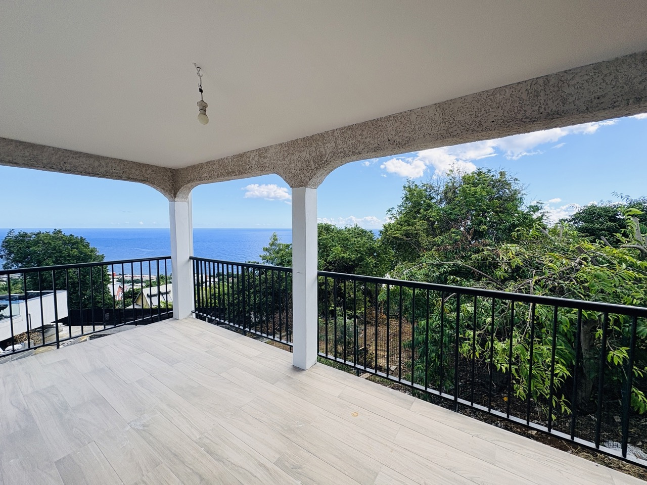 RARE SUR SECTEUR VILLA T4 LA POSSESSION (DEBUT DES RAMPES) LA REUNION