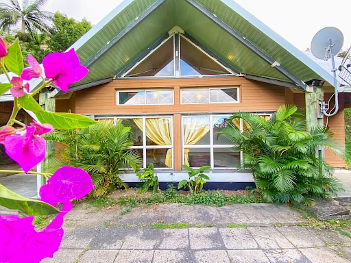 VILLA T4 - 137m2 - LA BRETAGNE - 700m2 de terrain - SANS VIS A VIS