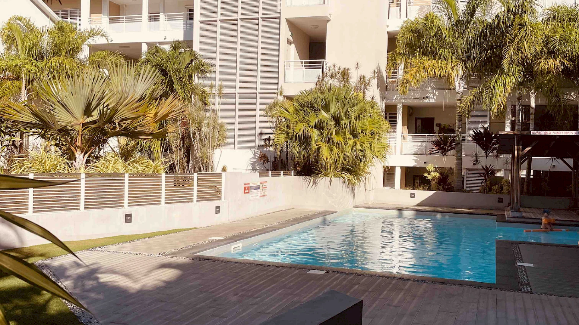 Appartement T4 dans résidence STANDING