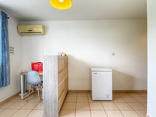 STUDIO LOUÉ SAINTE-CLOTILDE