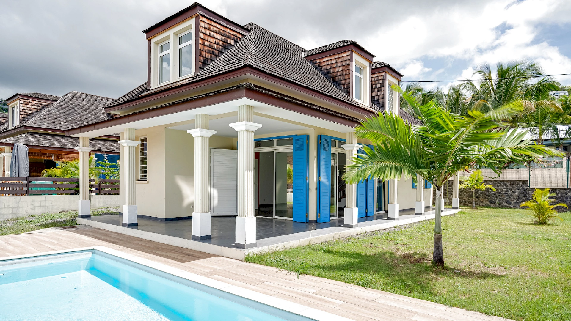 NOUVEAUTE VILLA T5 AVEC PISCINE (SAINT PAUL)