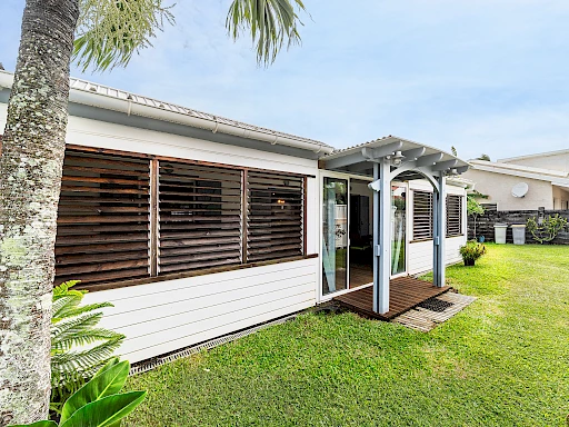 MAISON T5 + STUDIO -  Sainte Marie