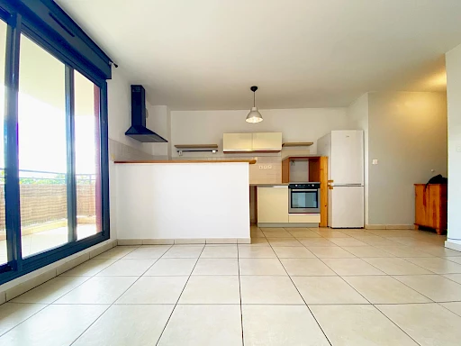 Appartement T3 - Vue mer et montagne - Libre