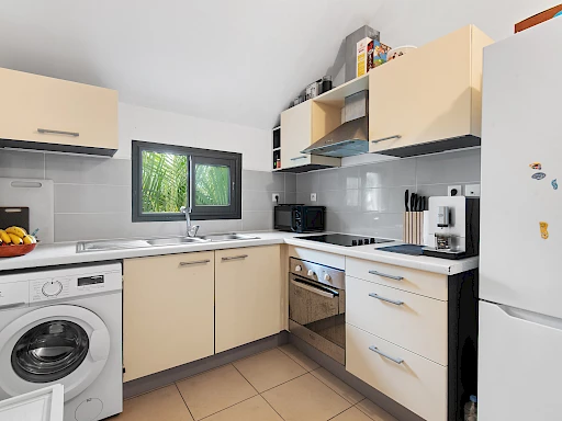 EXCLUSIF T3/4 EN DUPLEX AUX AVIRONS PROCHE DU LYCEE