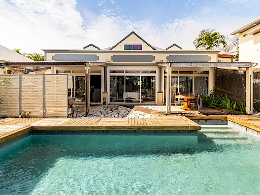 VILLA T7 AVEC PISCINE  - SAINTE MARIE