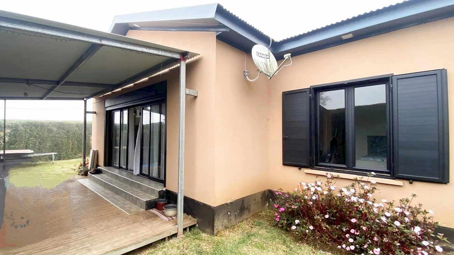 VILLA T5 PLAIN PIED - SAINT DENIS (LE BRÛLÉ)