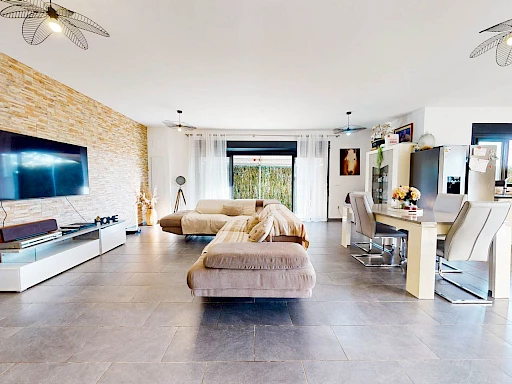 VILLA T5 PLAIN PIED - SAINT DENIS (LE BRÛLÉ)