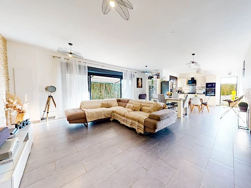 VILLA T5 PLAIN PIED - SAINT DENIS (LE BRÛLÉ)