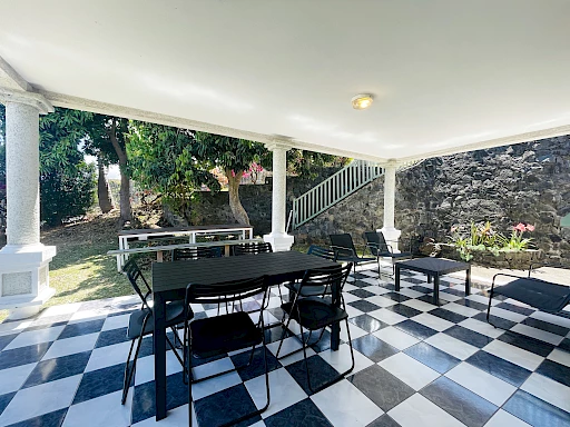 SAINT PAUL (LA PLAINE) - LOCATION MEUBLÉE DE TYPE T4/5 AVEC GARAGE