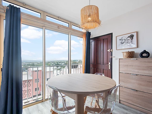 Appartement T4 duplex VUE MER - ST DENIS (Moufia)