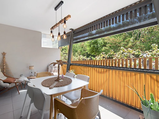 APPARTEMENT STANDING T4 - SAINT PAUL (FRONT DE MER)
