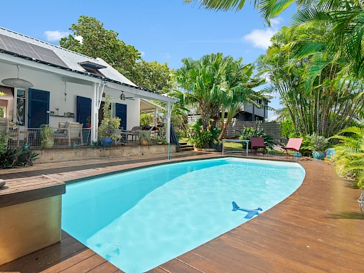 MAGNIFIQUE VILLA T4 AVEC PISCINE ET JACUZZI A LA POSSESSION