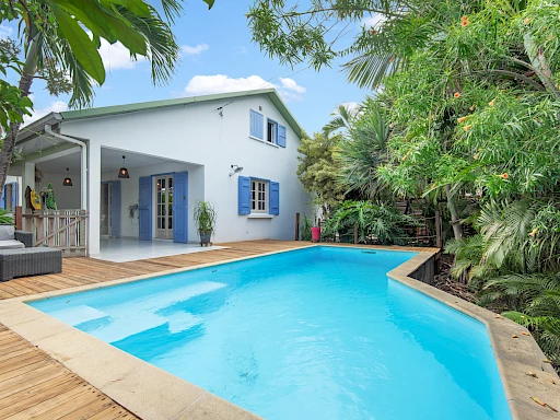 LA PLAINE SAINT PAUL - VILLA T5 124m2 AVEC PISCINE
