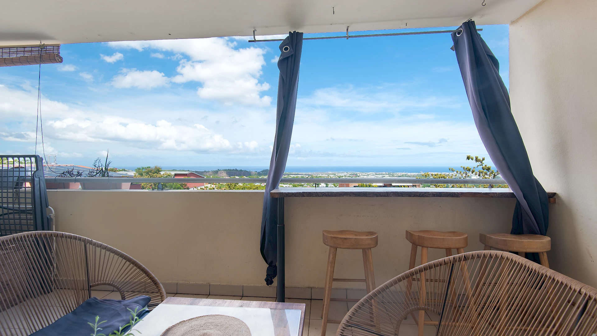 NOUVEAUTE A SAISIR APPARTEMENT DE 85 m2 SECTEUR MOULIN JOLI A LA POSSESSION