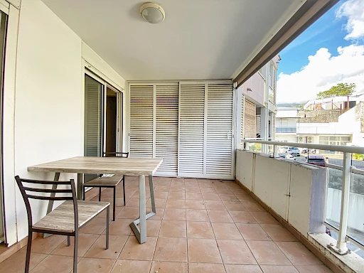 SAINT-DENIS (MONTGAILLARD) - Grand studio 30m2 loué