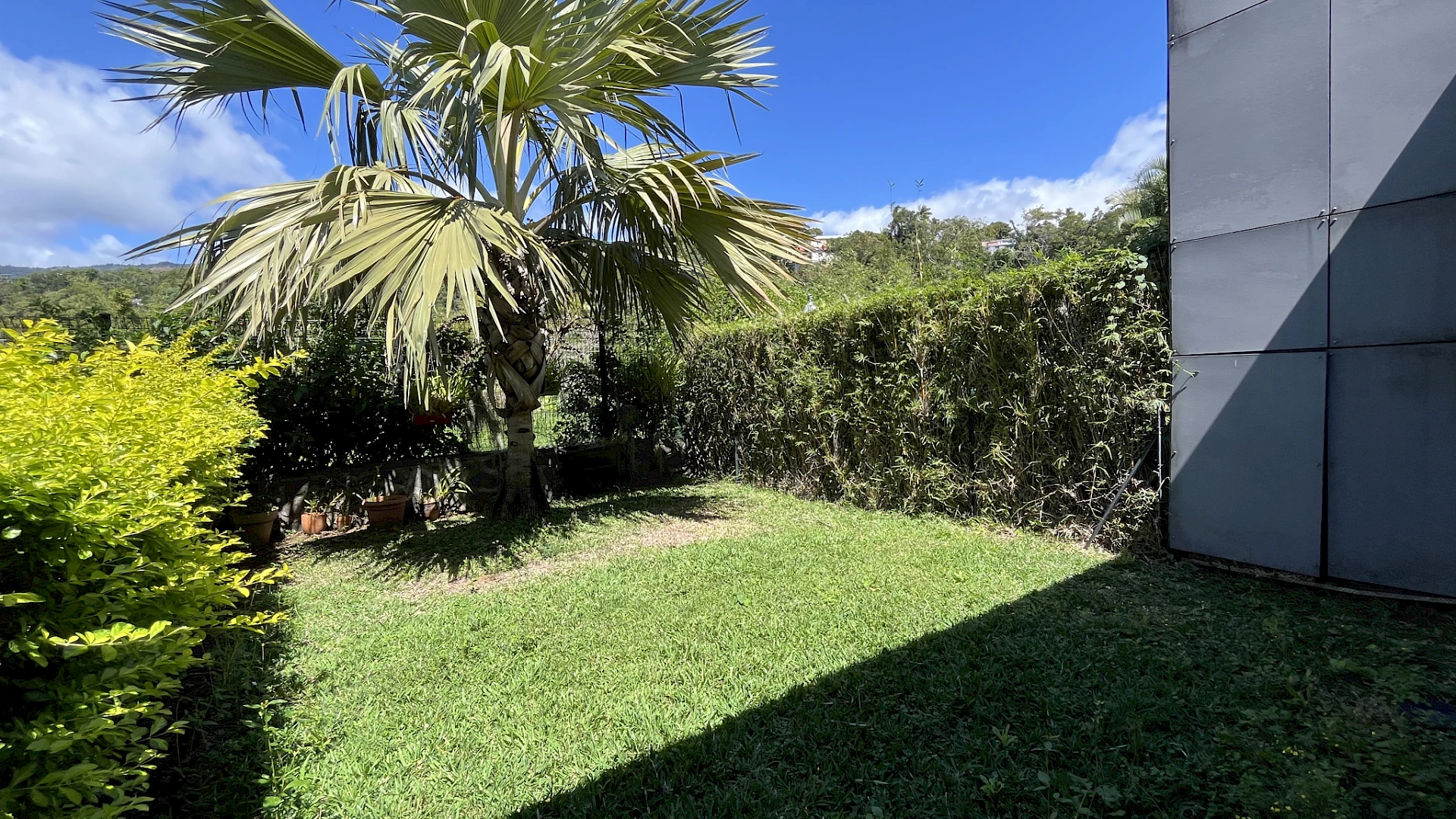 SAINTE-MARIE (BEAUSEJOUR) - LIBRE - T3 AVEC JARDIN ET 2 PARKINGS