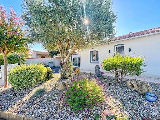SÉRIGNÉ (VENDÉE) - Maison T5 individuelle 135m2