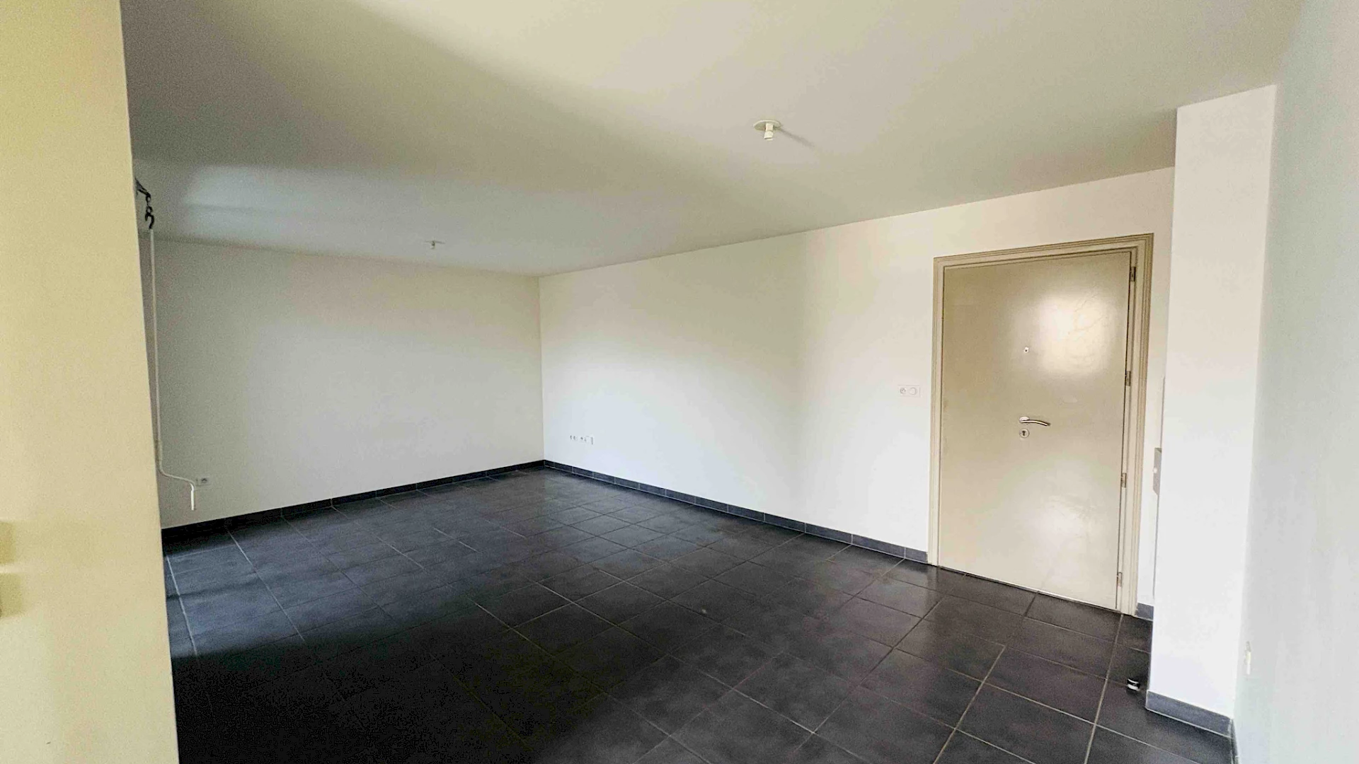 SAINT LEU (FRONT DE MER) -  APPARTEMENT T3 AVEC 2 PLACES DE PARKING