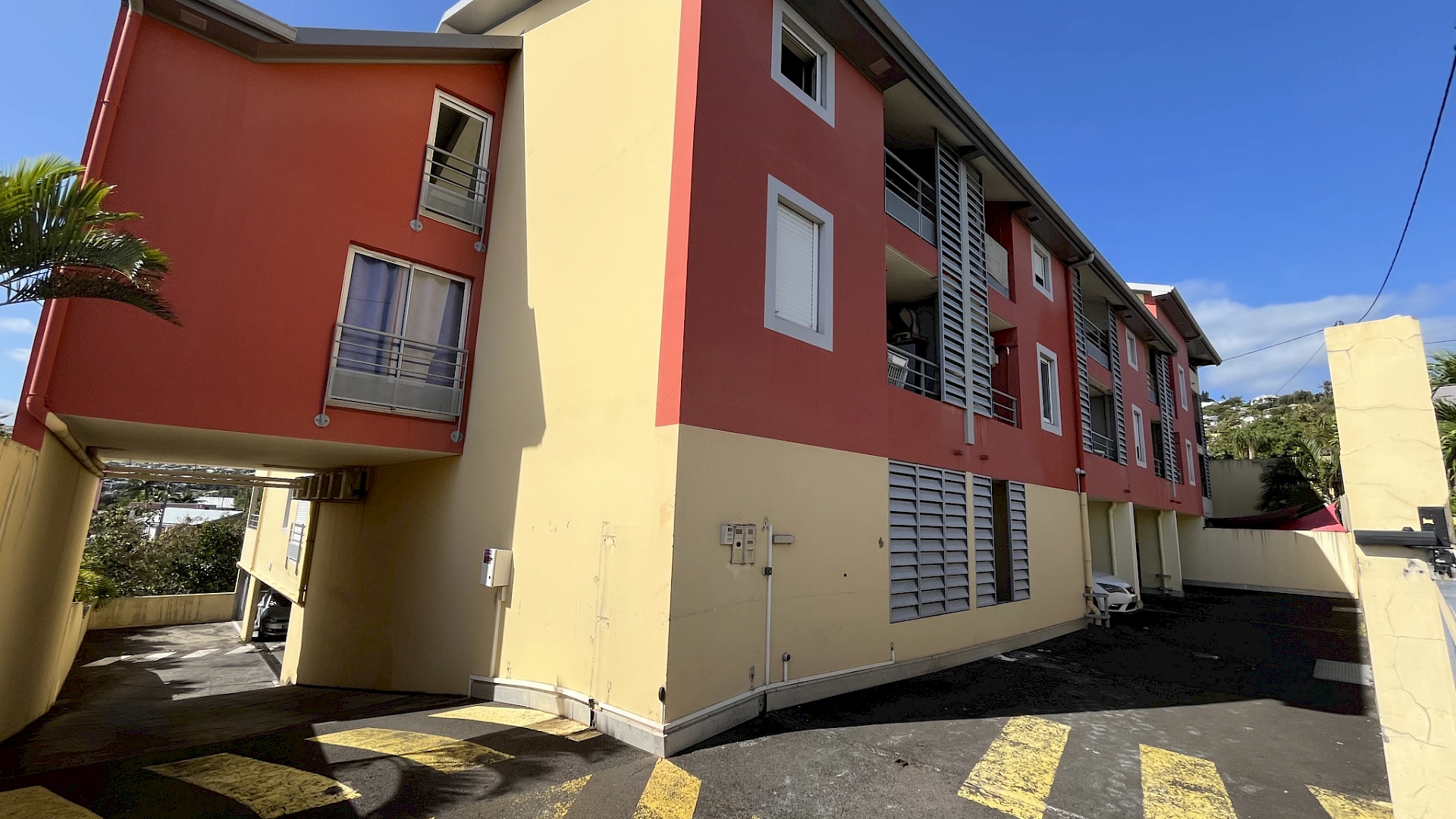 SAINT DENIS (MOUFIA) - STUDIO LIBRE RESIDENCE OCEANE