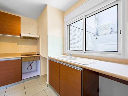 ST DENIS (BAS DE LA RIVIERE) - APPARTEMENT T3/4 EN DUPLEX