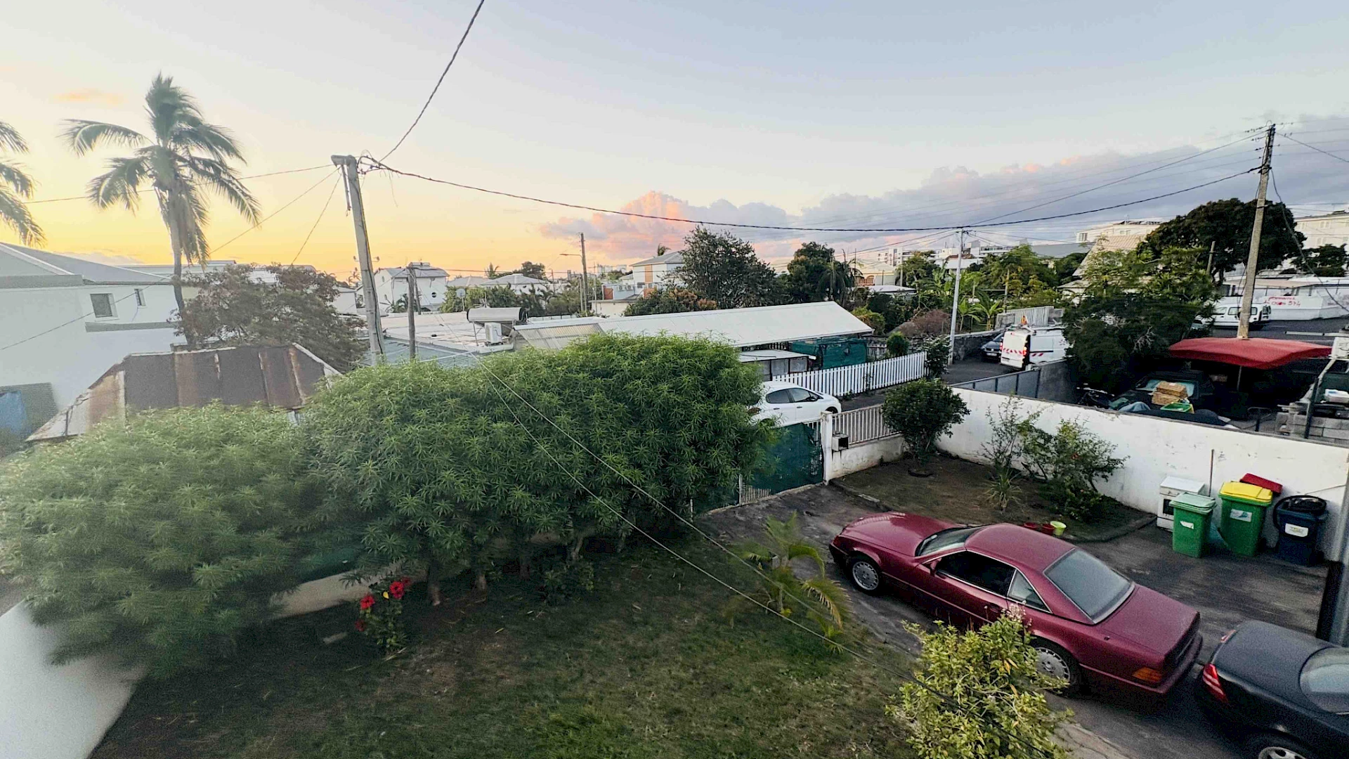 LE PORT (CENTRE VILLE) - EXCLUSIVITE MAISON T5/6 TYPE SATEC