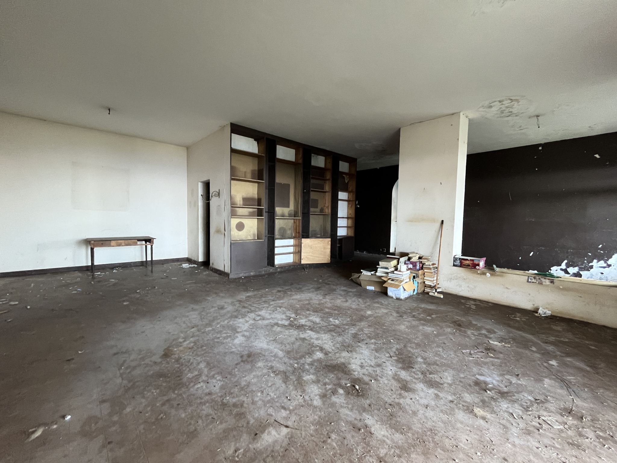 SAINT DENIS (BAS DE MONTGAILLARD) - MAISON À RÉNOVER 144m2 VUE MER