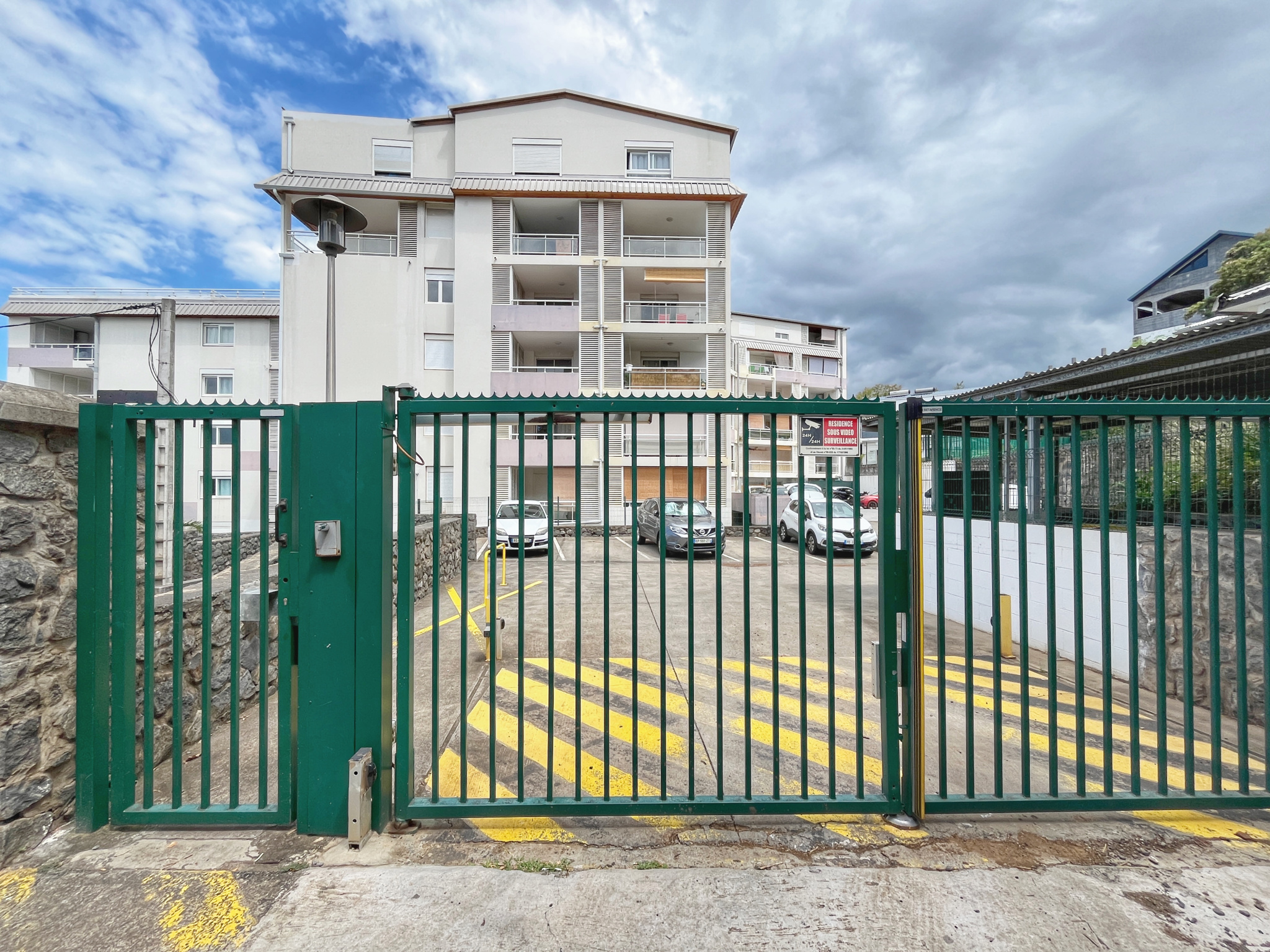 ST DENIS (MONTGAILLARD) - APPARTEMENT T2 VUE MER LOUÉ NU 650€CC/mois