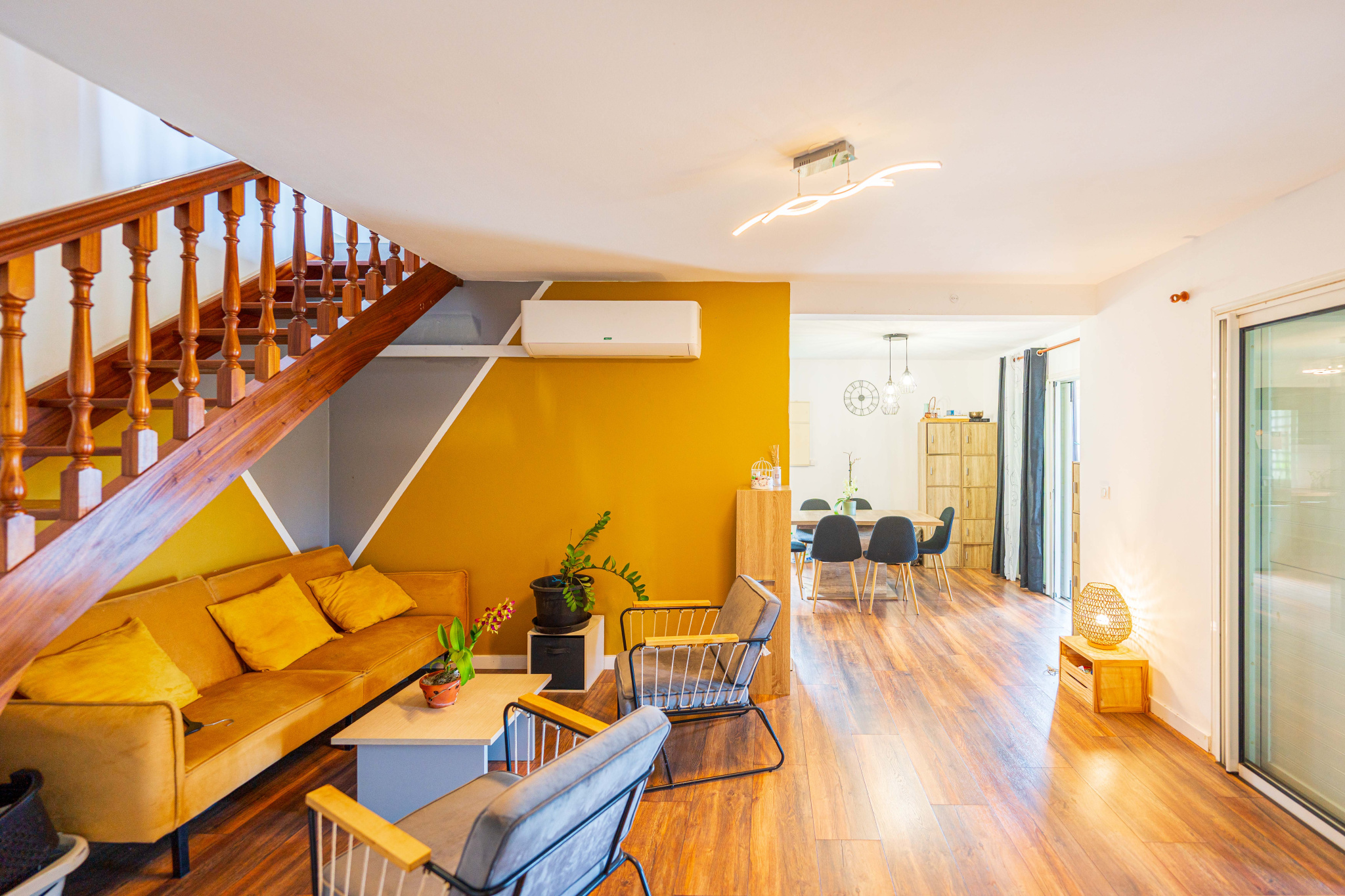 EXCLUSIVITE VILLA T5/6 A LA POSSESSION (Ravine à malheur)