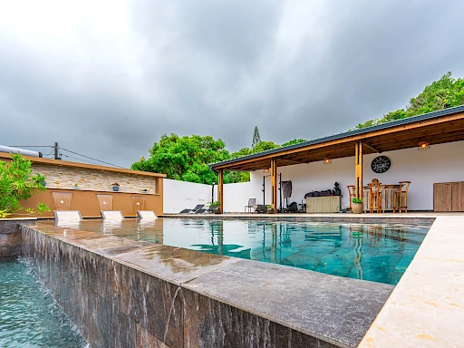 SAINT JOSEPH - MAGNIFIQUE VILLA 125 M2 Habitable et 160 M2 utile AVEC PISCINE TERRAIN 1 066 m2