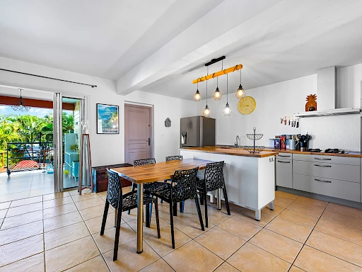 LA SALINE LES BAINS - RARE SUR LE SECTEUR VILLA T6 AVEC PISCINE
