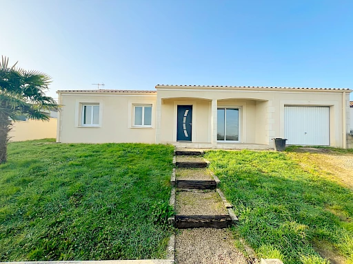 BESSINES - MAISON F4 PLAIN-PIED