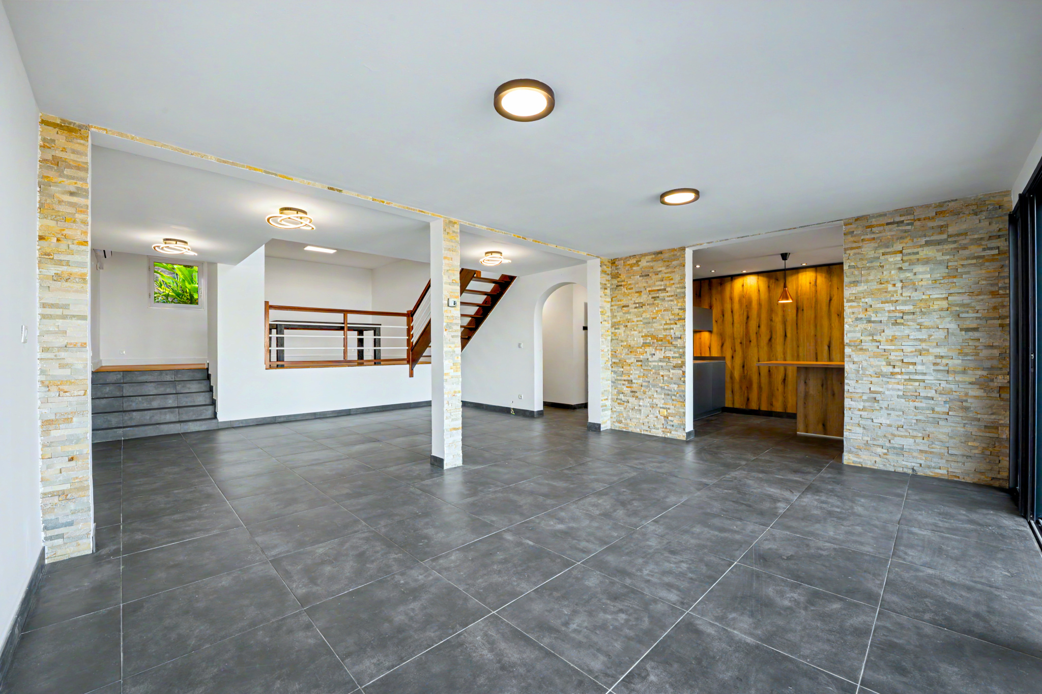 EXCEPTIONNELLE VUE MER VILLA T4/5 AVEC PISCINE GARAGE A LA POSSESSION
