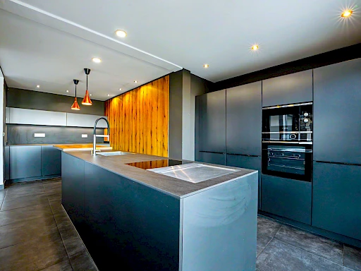 EXCEPTIONNELLE VUE MER VILLA T4/5 AVEC PISCINE GARAGE A LA POSSESSION