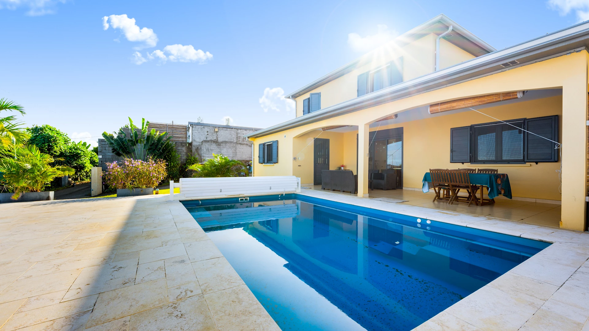 EXCLUSIVITE VILLA T5 AVEC PISCINE LA POSSESSION
