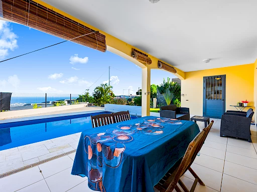 EXCLUSIVITE VILLA T5 AVEC PISCINE LA POSSESSION