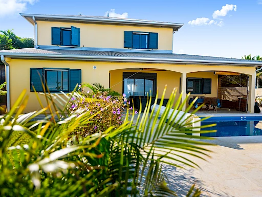 EXCLUSIVITE VILLA T5 AVEC PISCINE LA POSSESSION