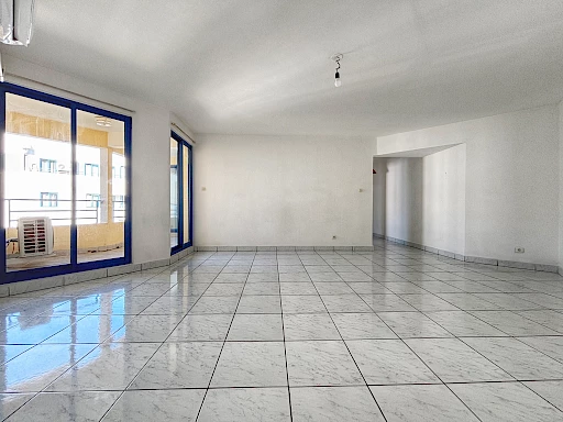 SAINT DENIS - APPARTEMENT T2 LIBRE (Résidence ARCADINE)