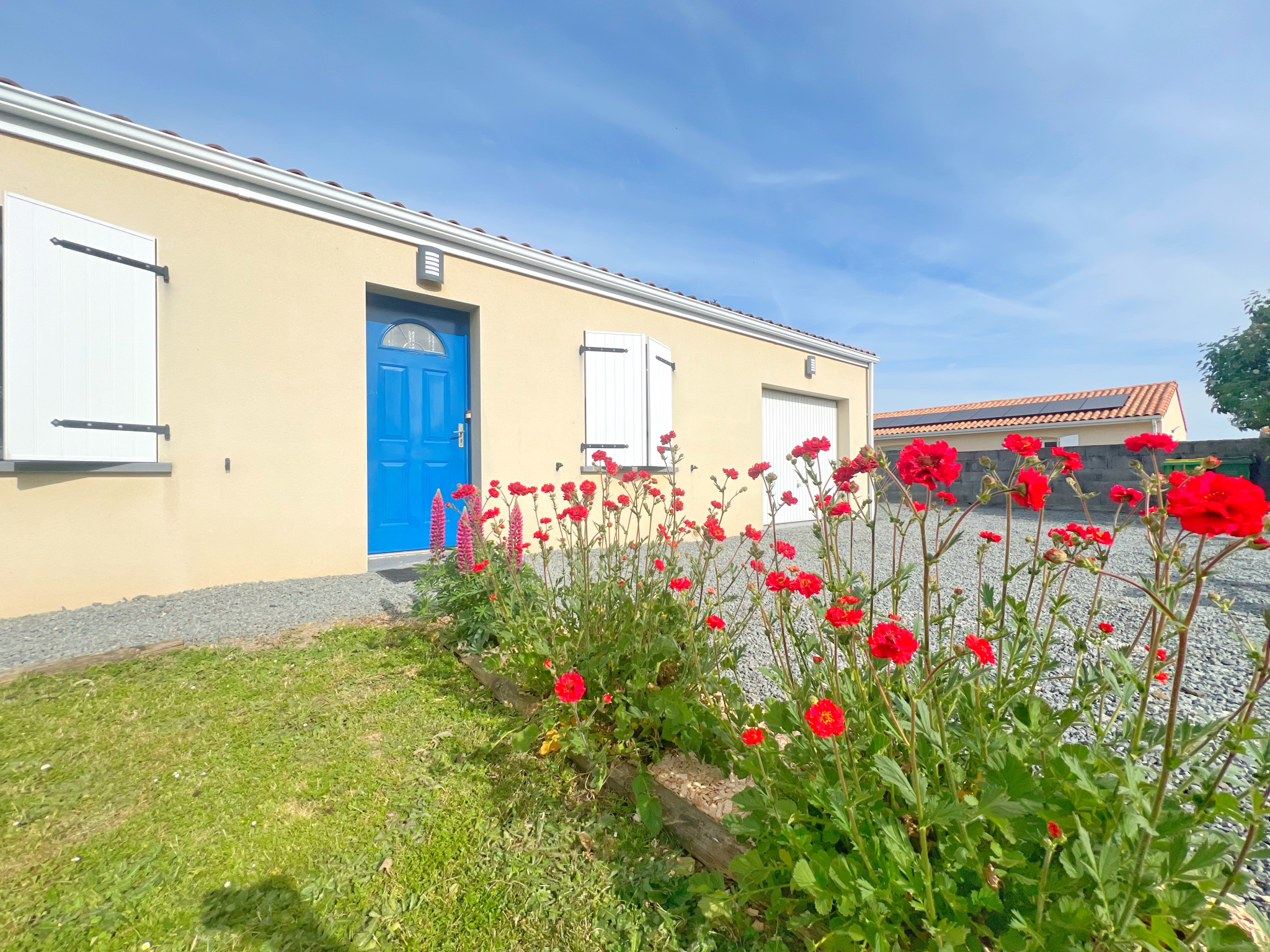 FAYE SUR ARDIN - MAISON F4 PLAIN-PIED