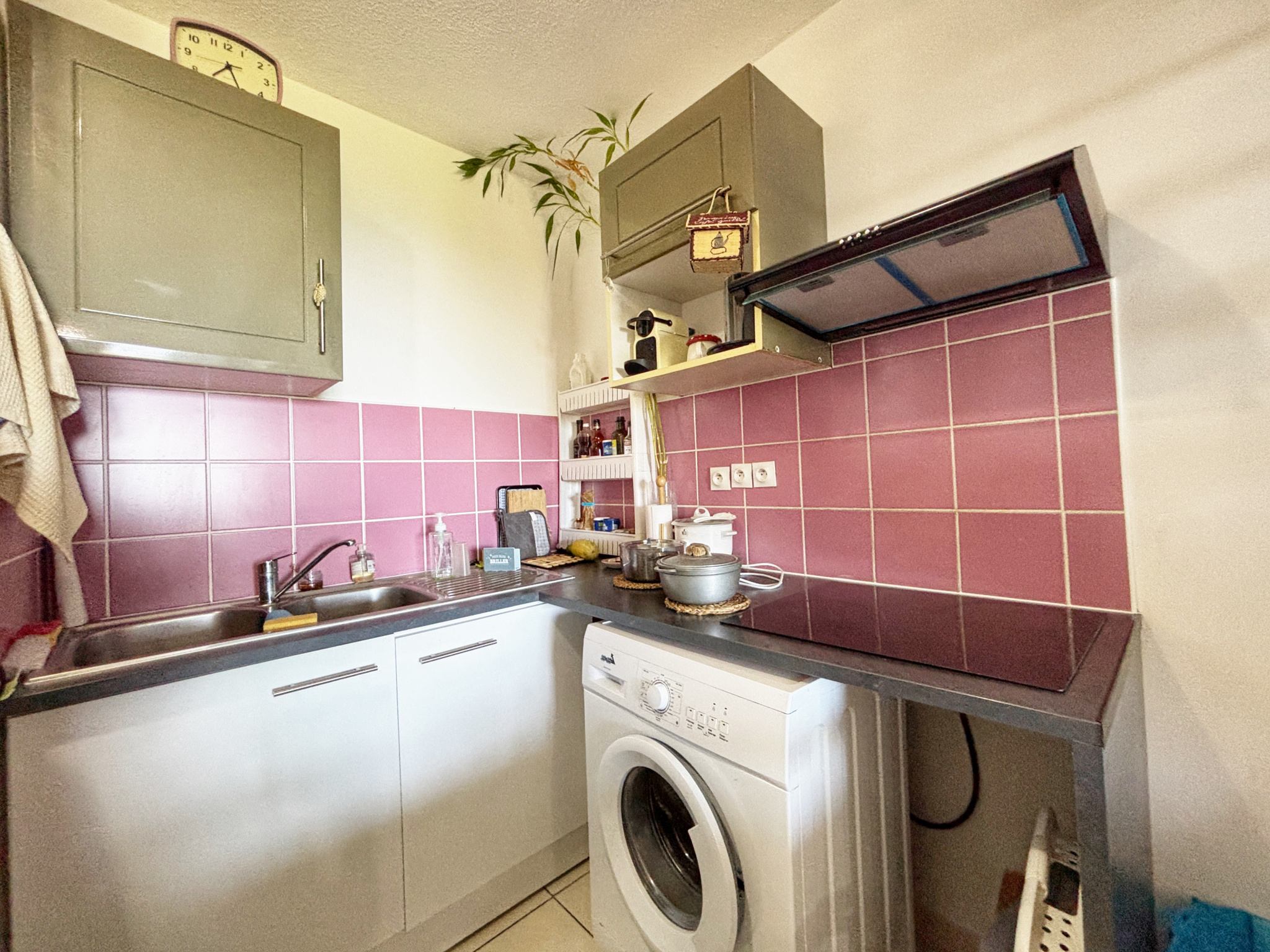 SAINT DENIS (LA BRETAGNE) - APPARTEMENT T2 DUPLEX LOUÉ AVEC PISCINE