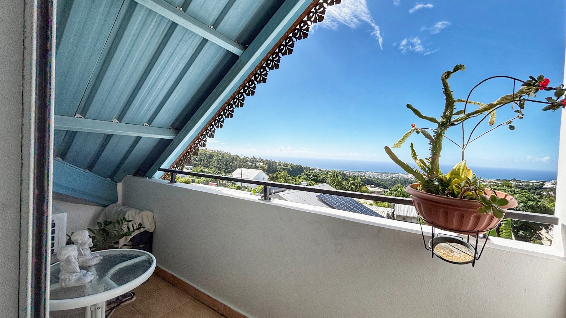 SAINT DENIS (LA BRETAGNE) - APPARTEMENT T2 DUPLEX LOUÉ AVEC PISCINE