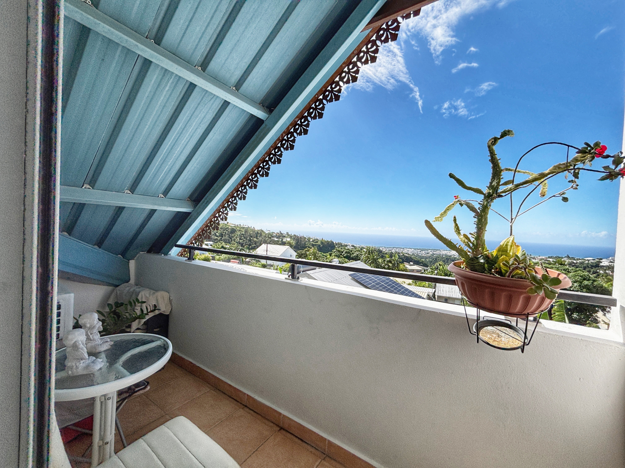 SAINT DENIS (LA BRETAGNE) - APPARTEMENT T2 DUPLEX LOUÉ AVEC PISCINE