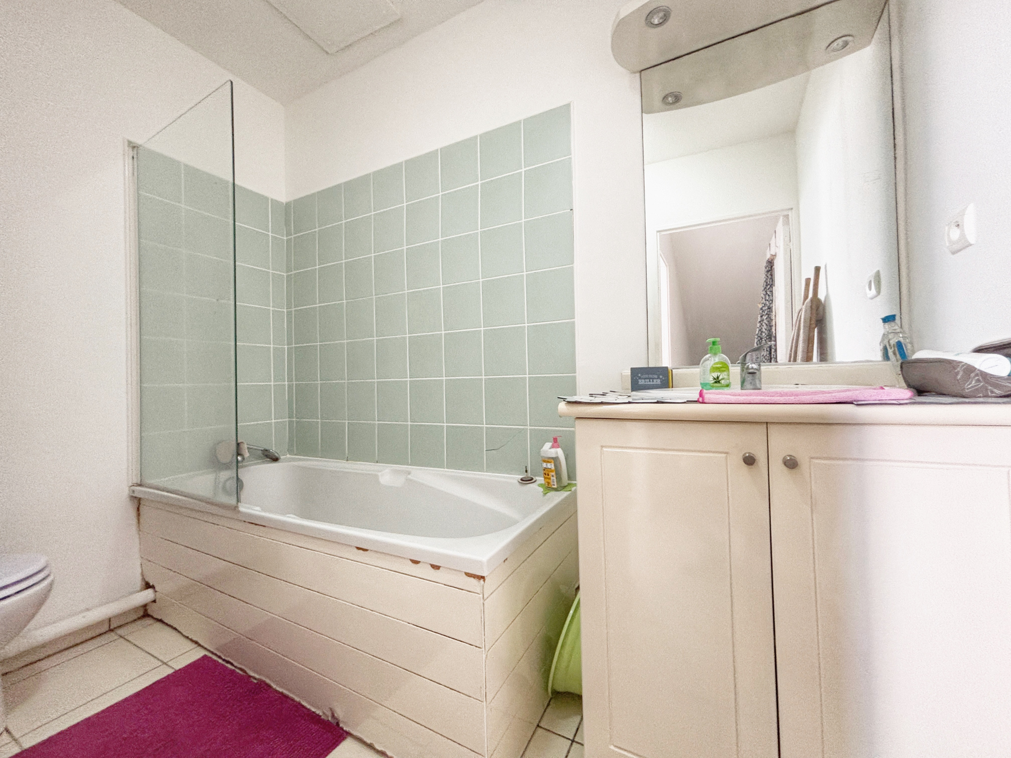 SAINT DENIS (LA BRETAGNE) - APPARTEMENT T2 DUPLEX LOUÉ AVEC PISCINE