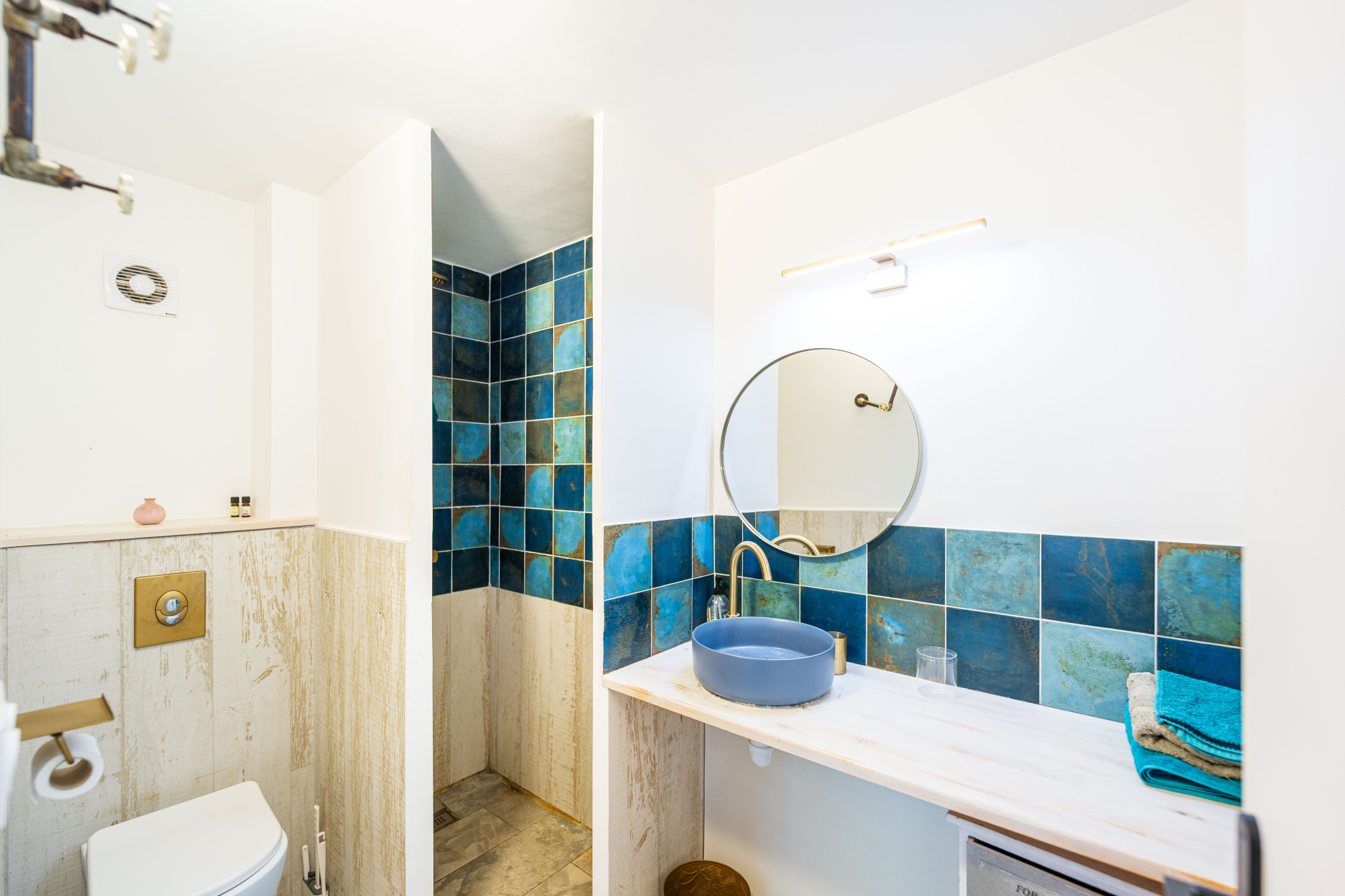EXCEPTIONNELLE VILLA T7 AVEC PISCINE ET VUE MER A LA POSSESSION